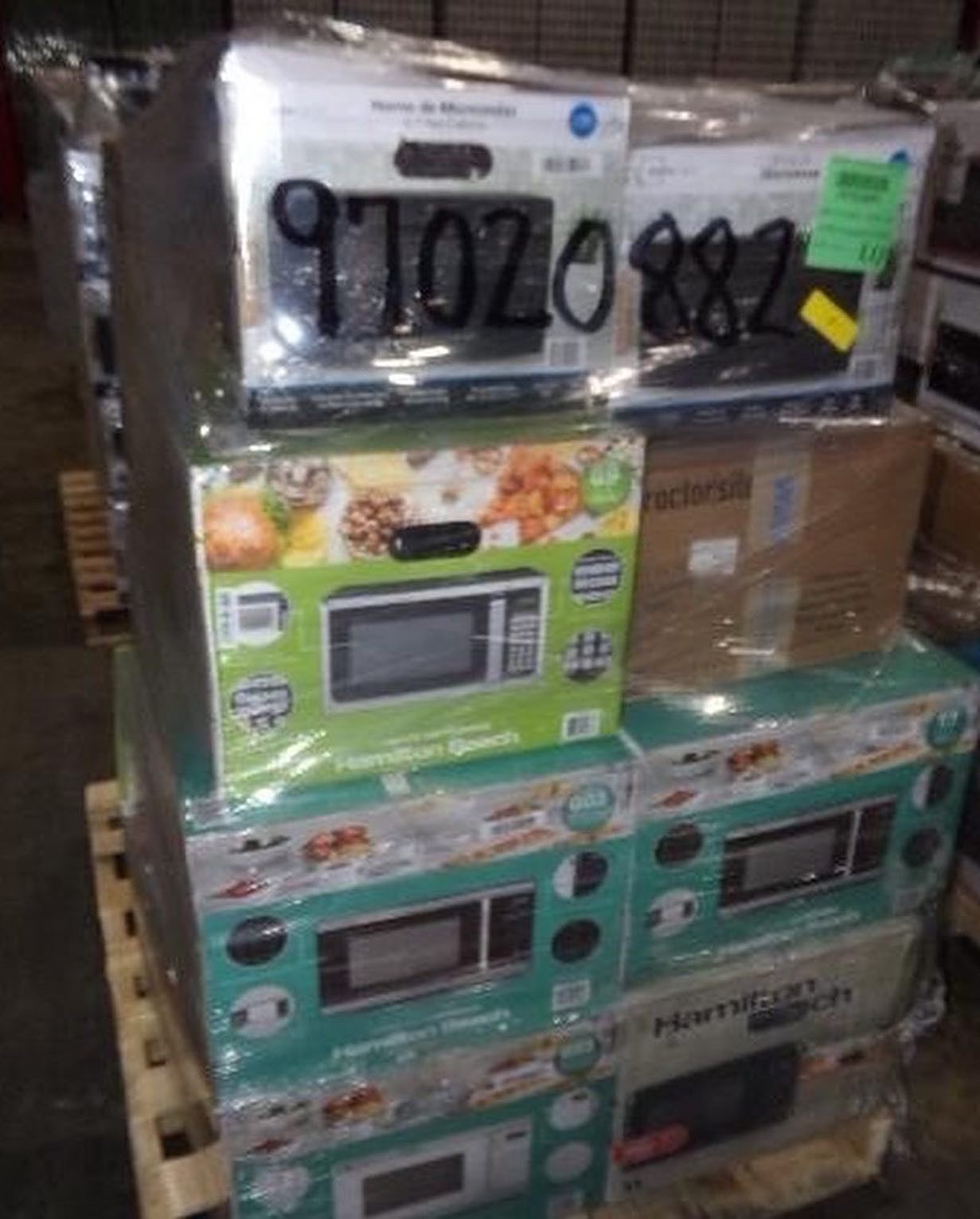 Walmart  Microwaves / Overstock 1 Pallets (No Return or Refund